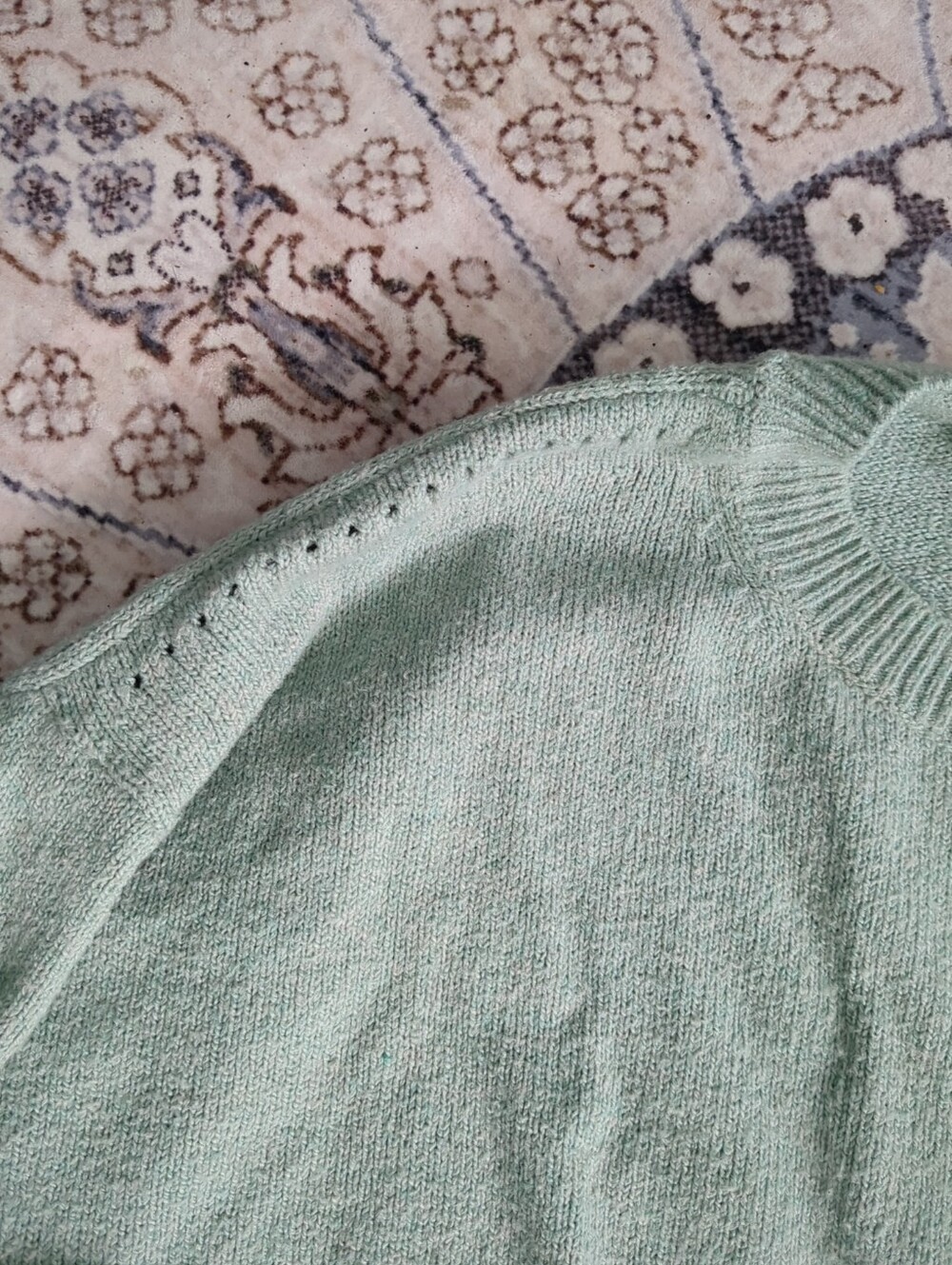 **3/$10** GAP Kids Sweater Size XL (Girl) - Picture 2 of 7